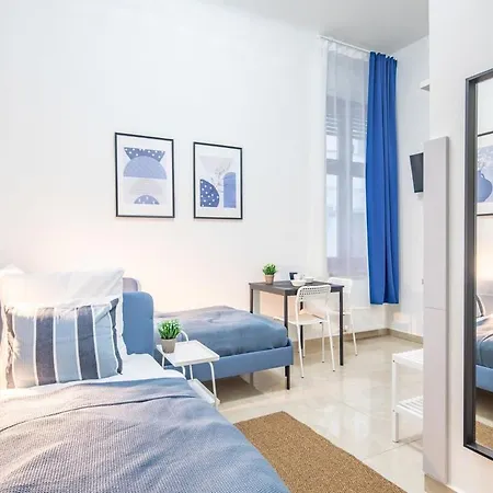 Modern - - Simple Apartment