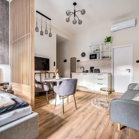 T29 Apartment