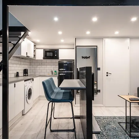 S13- Boutique Apartments, Best Location, By Bqa Apartment *