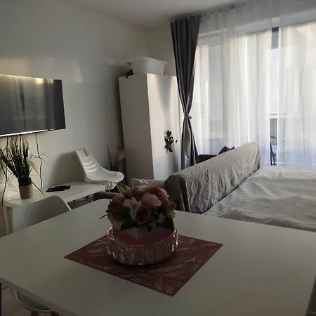 Duna Apartment, Freegarage, 2room, Smarttv,dishwasher * Budapest