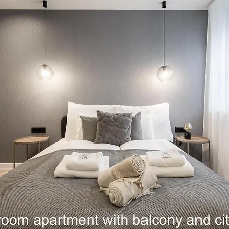 Buda Side Luxury 3-4-5 Apartment