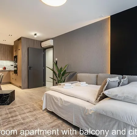Buda Side Luxury 3-4-5 *