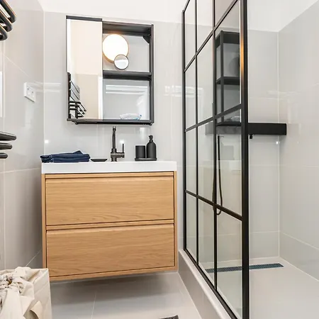 Gozsdu Court Le Noir Apartment Budapest