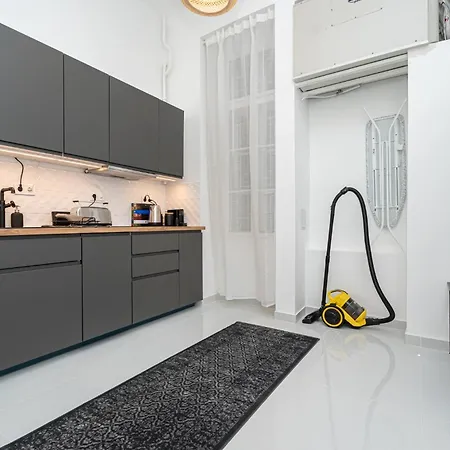 Apartment Gozsdu Court Le Noir Budapest