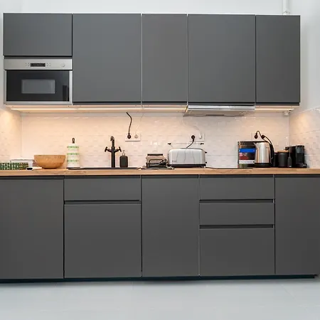Gozsdu Court Le Noir Apartment
