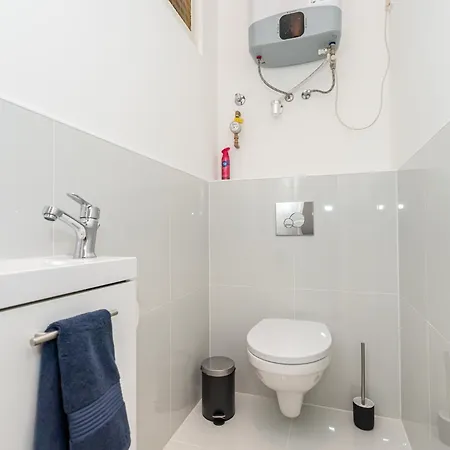 Gozsdu Court Le Noir Apartment Budapest