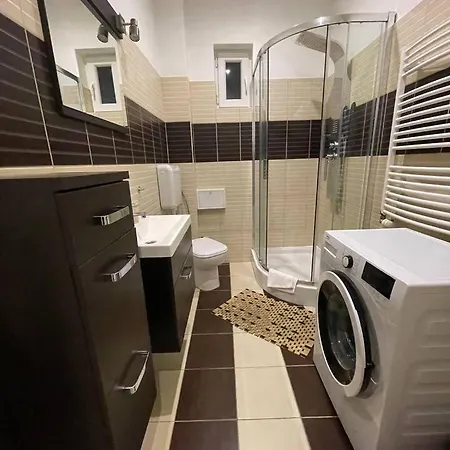 N16-spacey, Modern Family Flat For 5 * Budapest