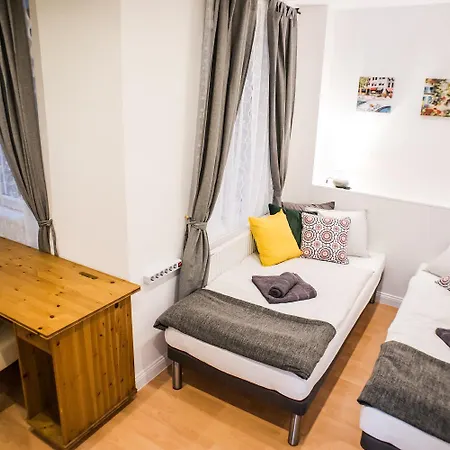 N16-spacey, Modern Family Flat For 5 Apartment Budapest