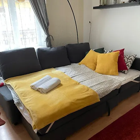 Apartment N16-spacey, Modern Family Flat For 5