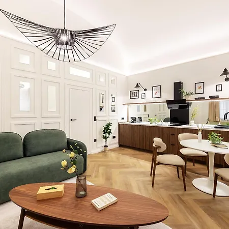 The Modernist Vasvari 6 Apartment *