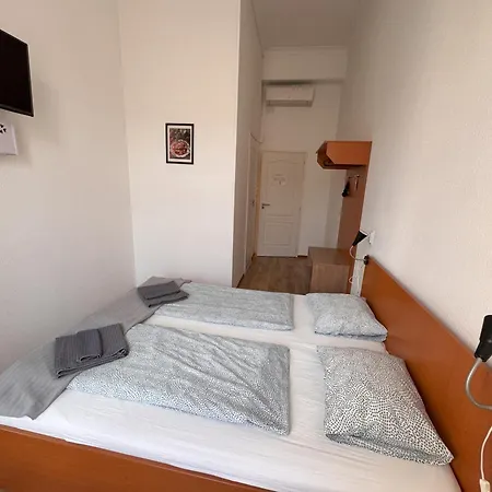 Omega 3* Budapest