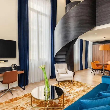 Pullman Hotel 5*
