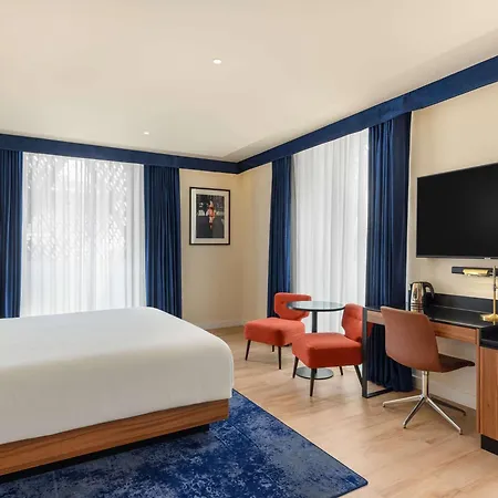 Pullman Hotel 5*