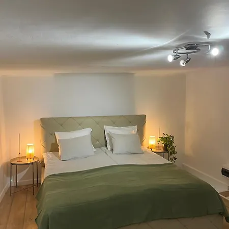 E 37 Downtown Whit Garage Opcional Budapešť
