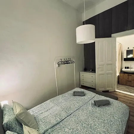 Cosy Hideaway Apartment Budapest