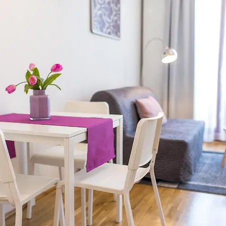 Colours Superior With Free Parking Budapest
