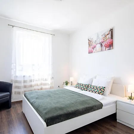 Apartment - Balcony - Cozy - Ac