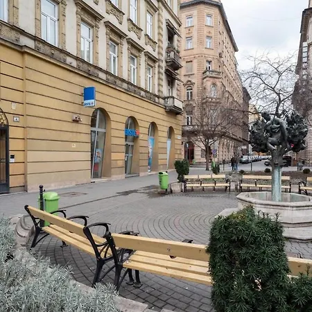 Huge Aparment In The Center With Air Conditioning Apartment Budapest