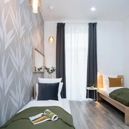 Huge Aparment In The Center With Air Conditioning Apartment