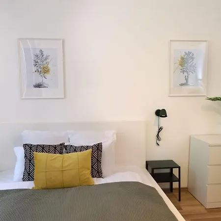 Apartment Spacious Basic In The Center