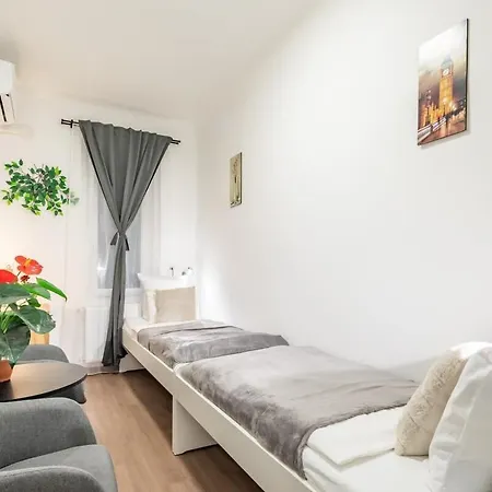Apartment Simple
