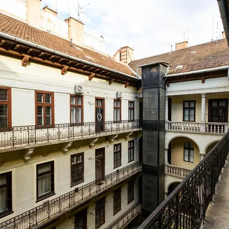 Apartment Galerie Grandeur With 2br By Newave