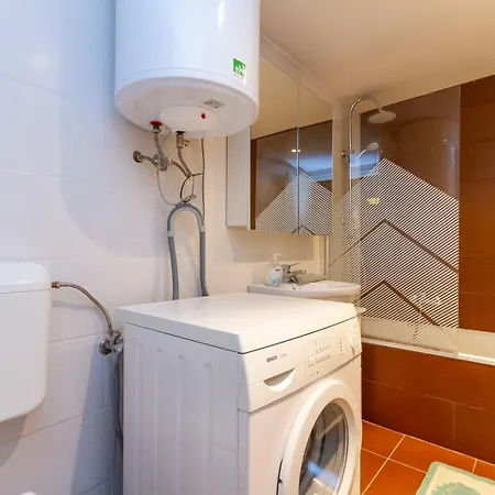 Apartment Galerie Grandeur With 2br By Newave