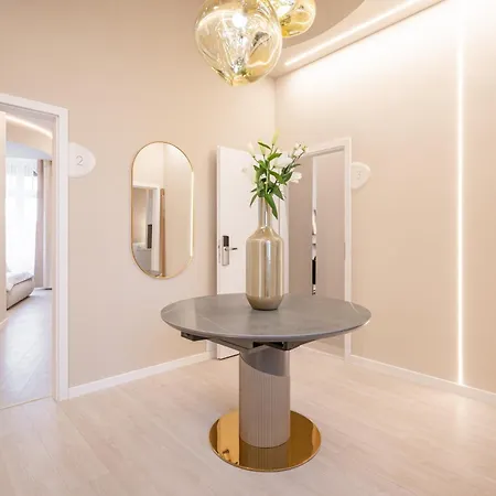 Apartment W8 - Wesselenyi Stylish - Location By Bqa Budapest