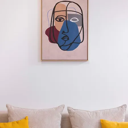 N' Cozy T8 W' 2bedrm Apartment