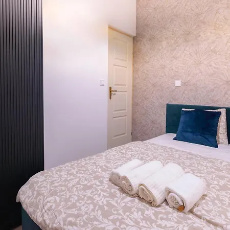 N' Cozy T8 W' 2bedrm Apartment *