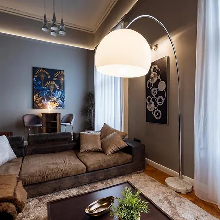 Apartment Andrassy Avenue 24 De Lux Budapest