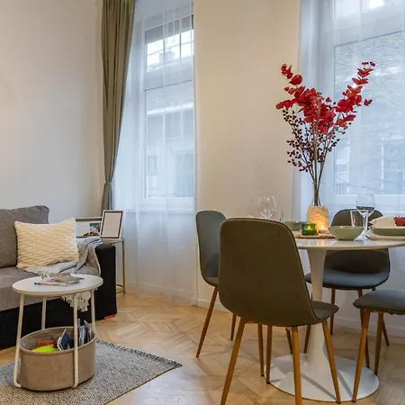 Harmony - Downtown Apartment Budapest