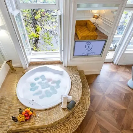 Jacuzzi Basilica View Apartman Budapest