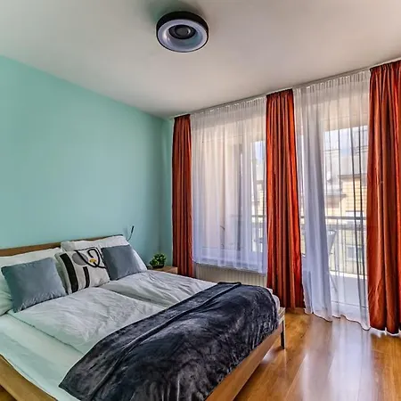 Bella Family Apartment