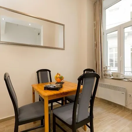 Basilica Center Apartment