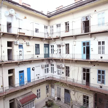 Venus - Dohany Street I * Budapest