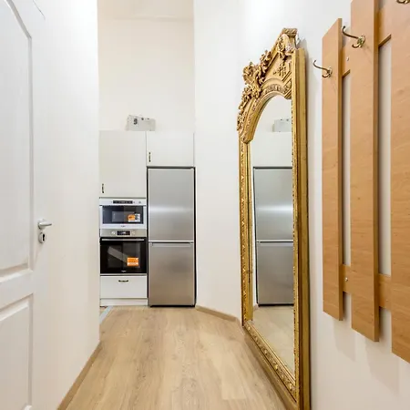 Apartment Vintagebuild2bdr2bthr *