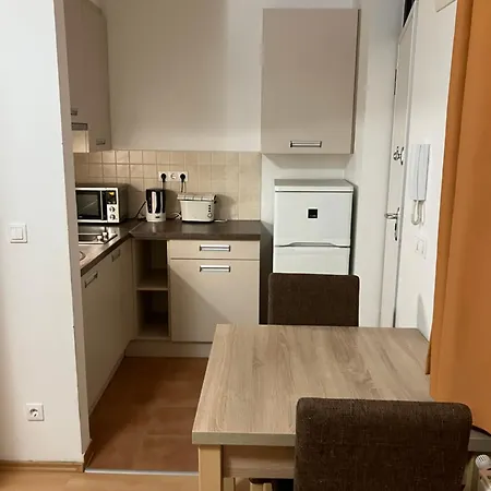 Apartman Roland Downtown - Garay