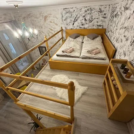 Ararat Apartment *