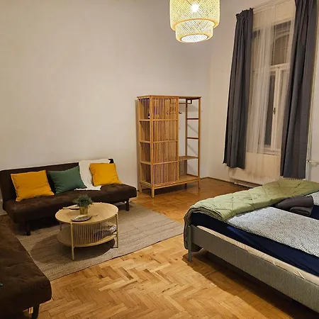 Downtown Gem Hostel Budapest
