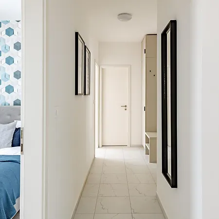 Aparthotel Westside Garden By Urbanrent