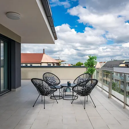 Aparthotel Westside Garden By Urbanrent