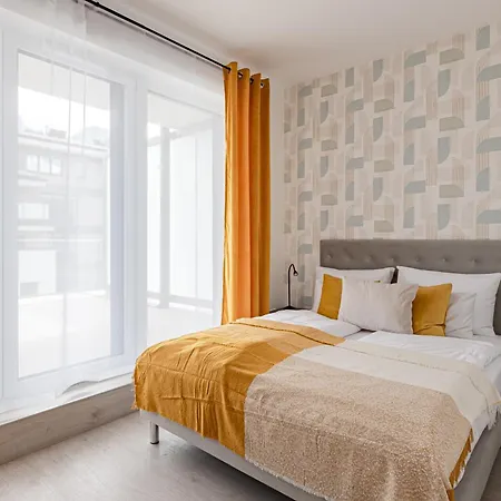 Aparthotel Westside Garden By Urbanrent *