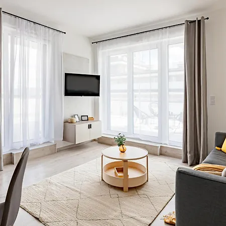 Aparthotel Westside Garden By Urbanrent *