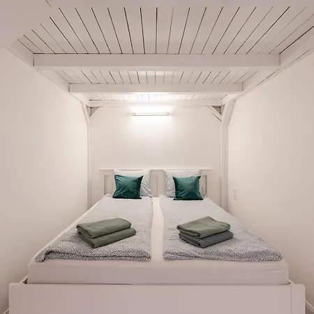 Kl31 - Best Location - Elegant Historic Residence By Bqa Apartmán *