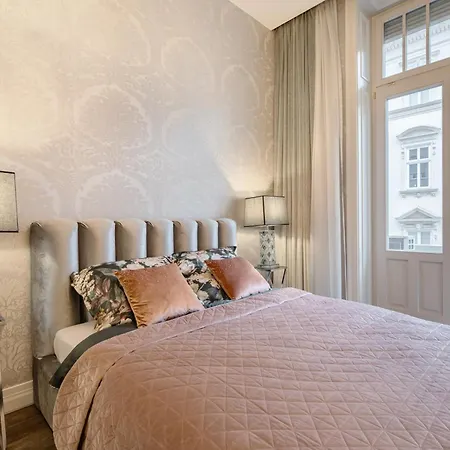 Basilica View Prime With Free Parking Budapest