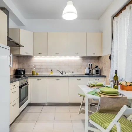 The Onyx Apartment *