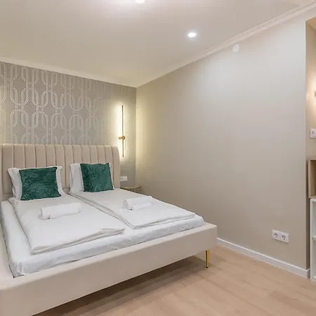 Apartment Luxury & Quiet Near Newyorkcafe Budapest