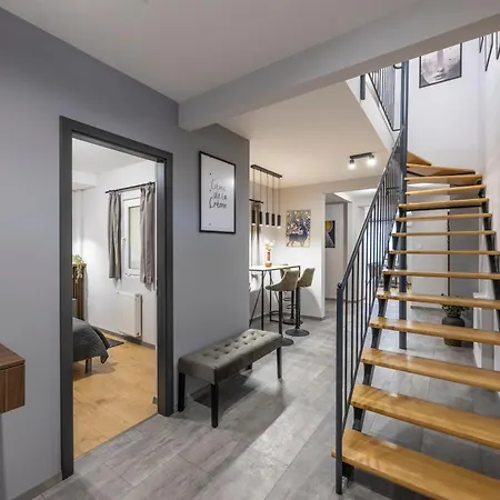 Exclusive & Duplex Grand W' Balcony