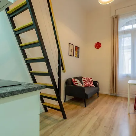 Rakoczi Apartment Budapest